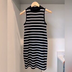 NWOT Old Navy Black and White Striped Sleeveless Dress, Size S